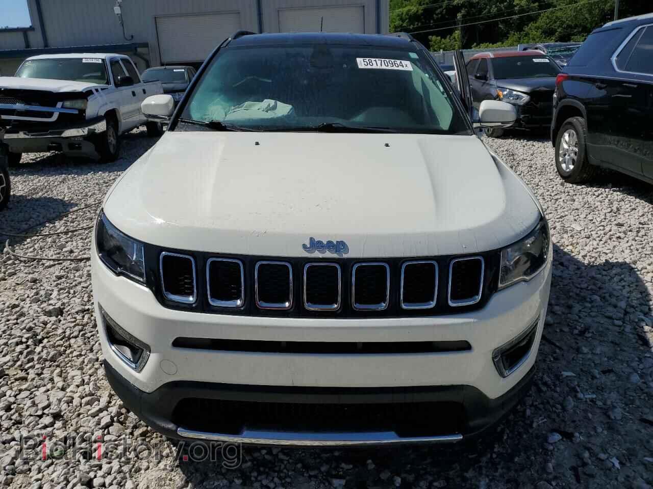 2019 JEEP COMPASS - VIN: 3C4NJDCB8KT645797 - Фото 5