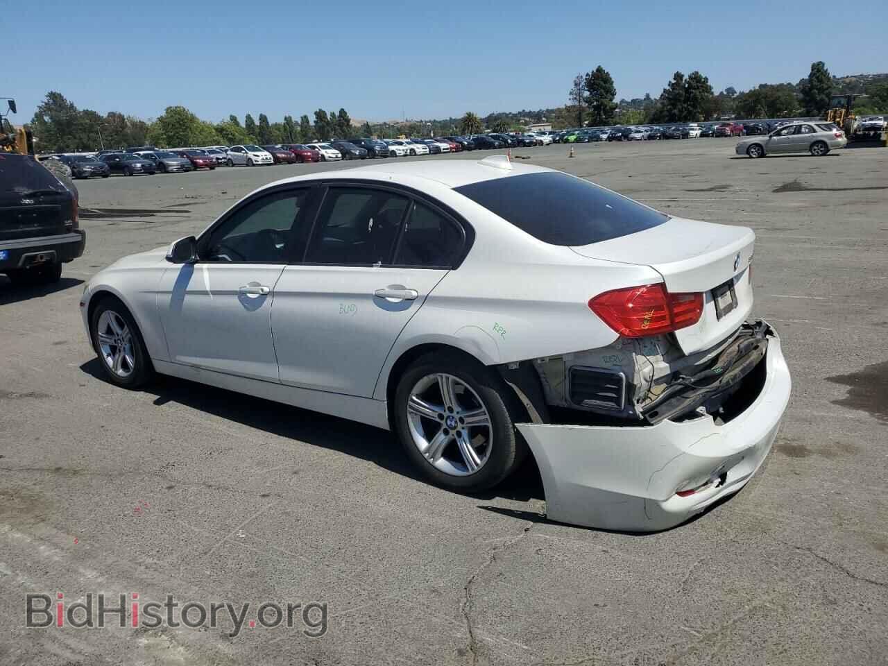 2012 BMW 3 SERIES - VIN: WBA3A5G51CNP16676 - Фото 2