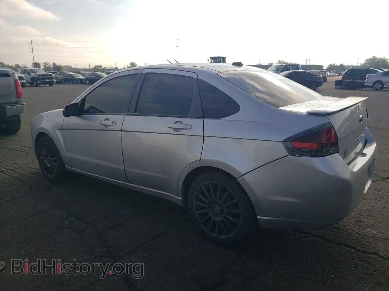 2011 FORD FOCUS - VIN: 1FAHP3GN4BW153763 - Фото 2