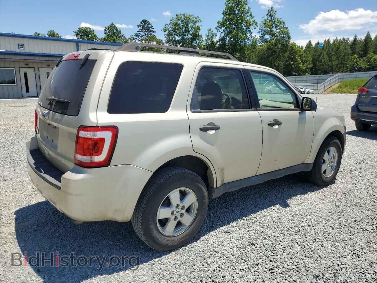 2010 FORD ESCAPE - VIN: 1FMCU0D78AKA52485 - Фото 3