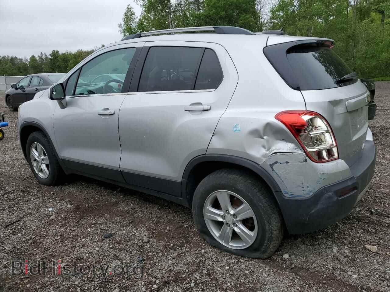 2015 CHEVROLET TRAX - VIN: 3GNCJRSB2FL137912 - Фото 2