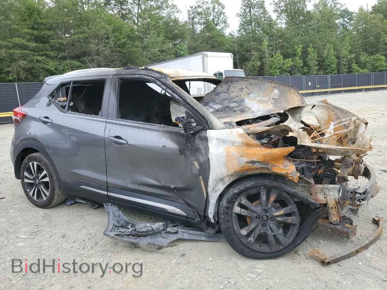 2019 NISSAN KICKS - VIN: 3N1CP5CU3KL500554 - Фото 4