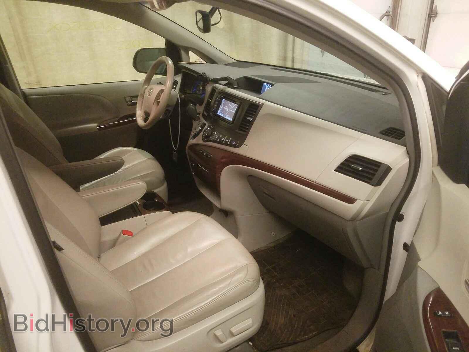 2013 TOYOTA SIENNA - VIN: 5TDYK3DC8DS371445 - Фото 5