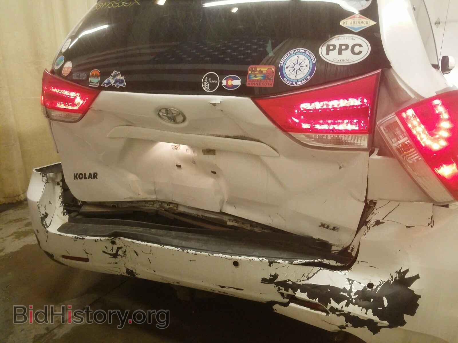 2013 TOYOTA SIENNA - VIN: 5TDYK3DC8DS371445 - Фото 9