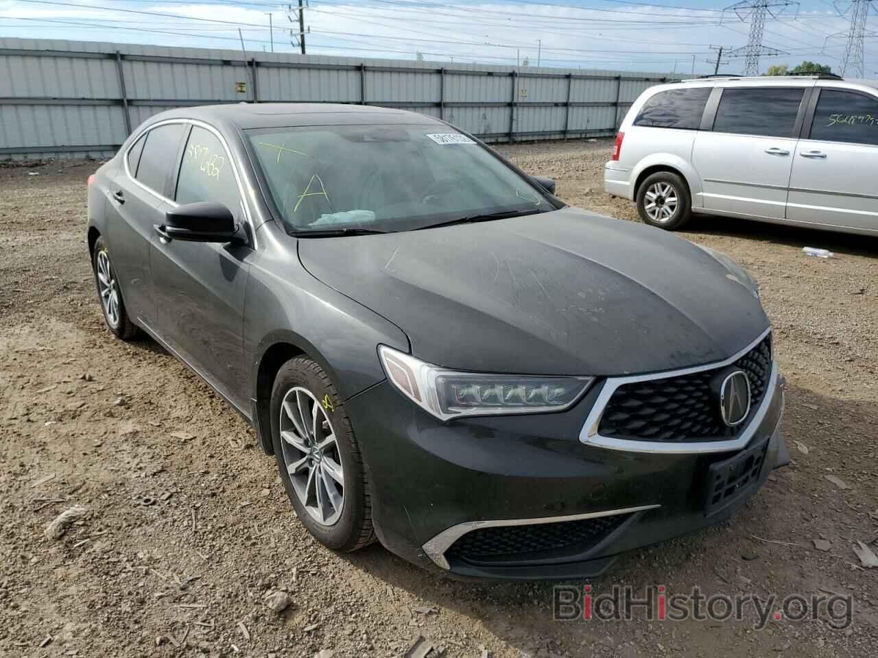 Фотография 19UUB1F39JA004497 - ACURA TLX 2018