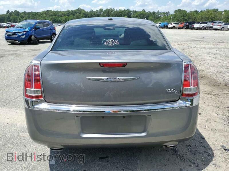 2012 Chrysler 300 (VIN 2C3CCAET8CH141173) — фото 6 из 12