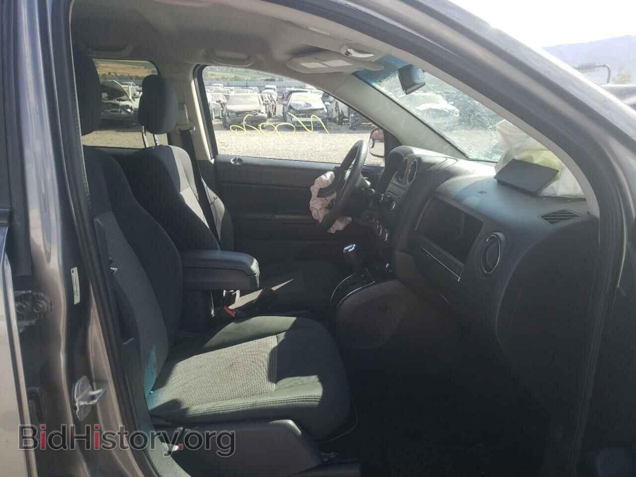 2012 JEEP COMPASS - VIN: 1C4NJDBB7CD686852 - Photo 5