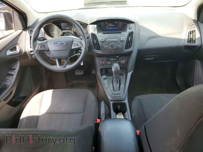 2017 Ford FOCUS (VIN 1FADP3FE4HL299736) — photo 8 of 13