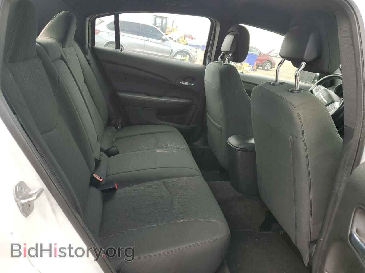 2011 CHRYSLER 200 - VIN: 1C3BC1FB6BN589984 - Фото 10