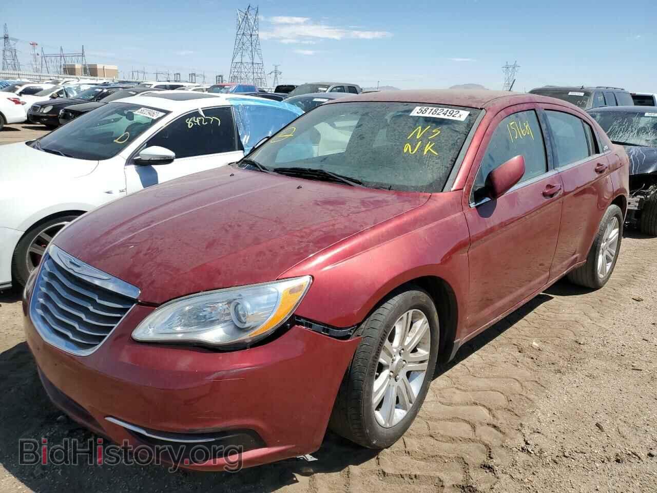 2013 CHRYSLER 200 - VIN: 1C3CCBAB0DN687056 - Фото 2