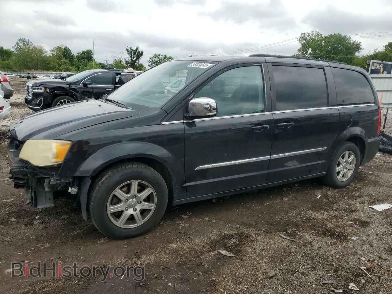 Photo 2A4RR8DG2BR703119 - CHRYSLER MINIVAN 2011