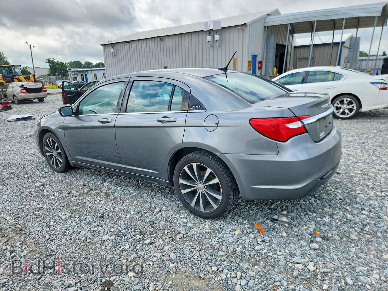 2013 CHRYSLER 200 - VIN: 1C3CCBCG2DN693529 - Фото 2