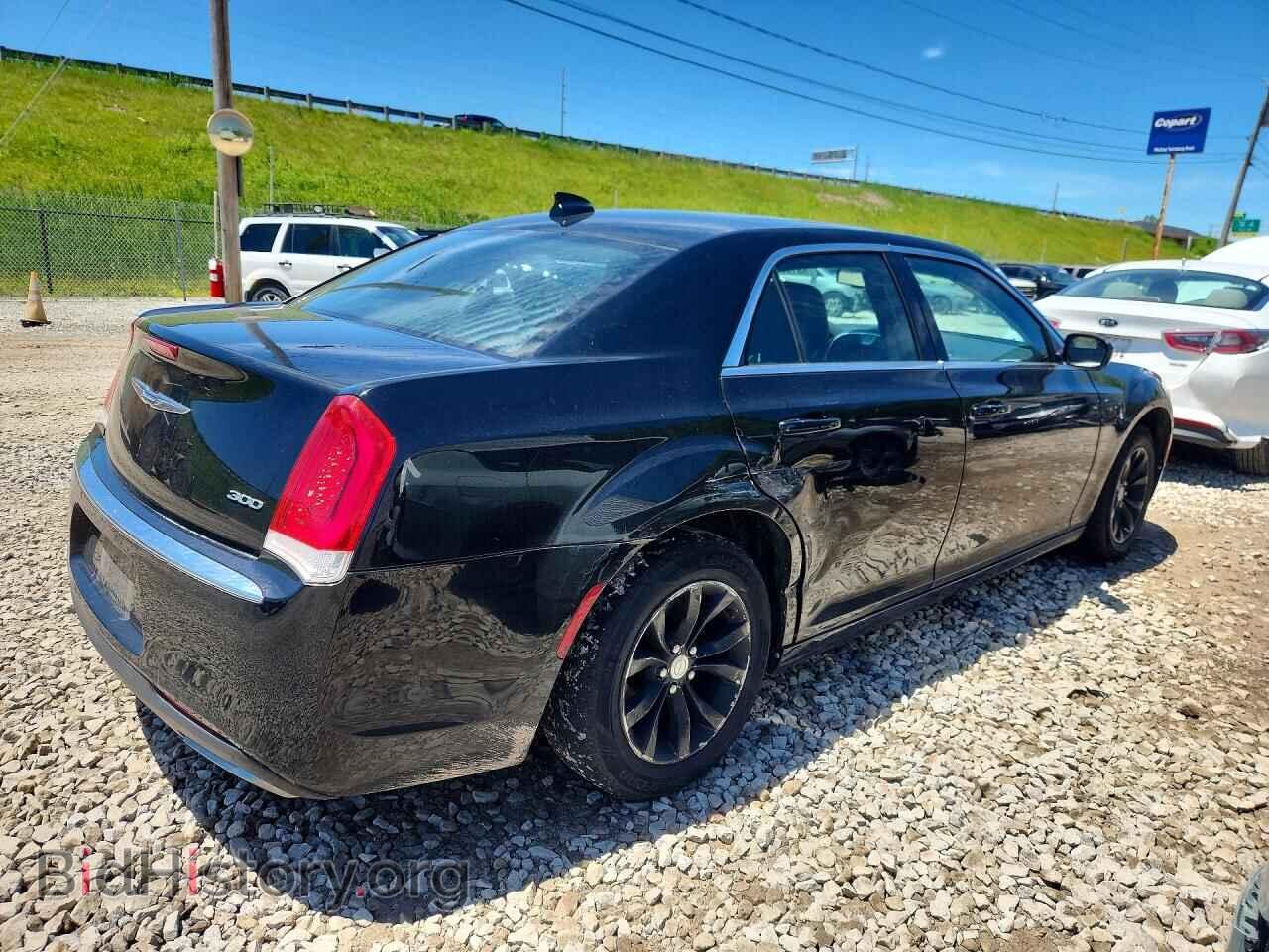 2015 CHRYSLER 300 - VIN: 2C3CCAAG0FH882317 - Фото 3