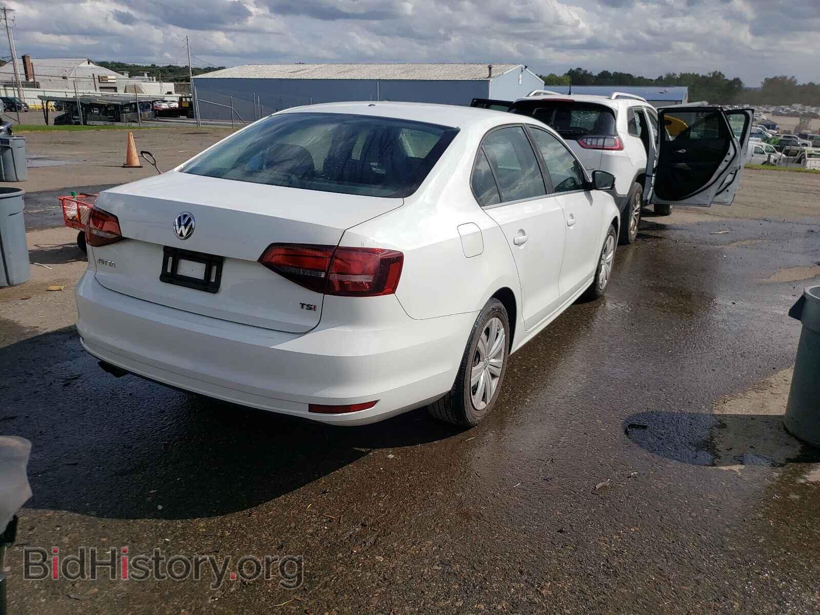 2017 VOLKSWAGEN JETTA - VIN: 3VW2B7AJ1HM315480 - Фото 4