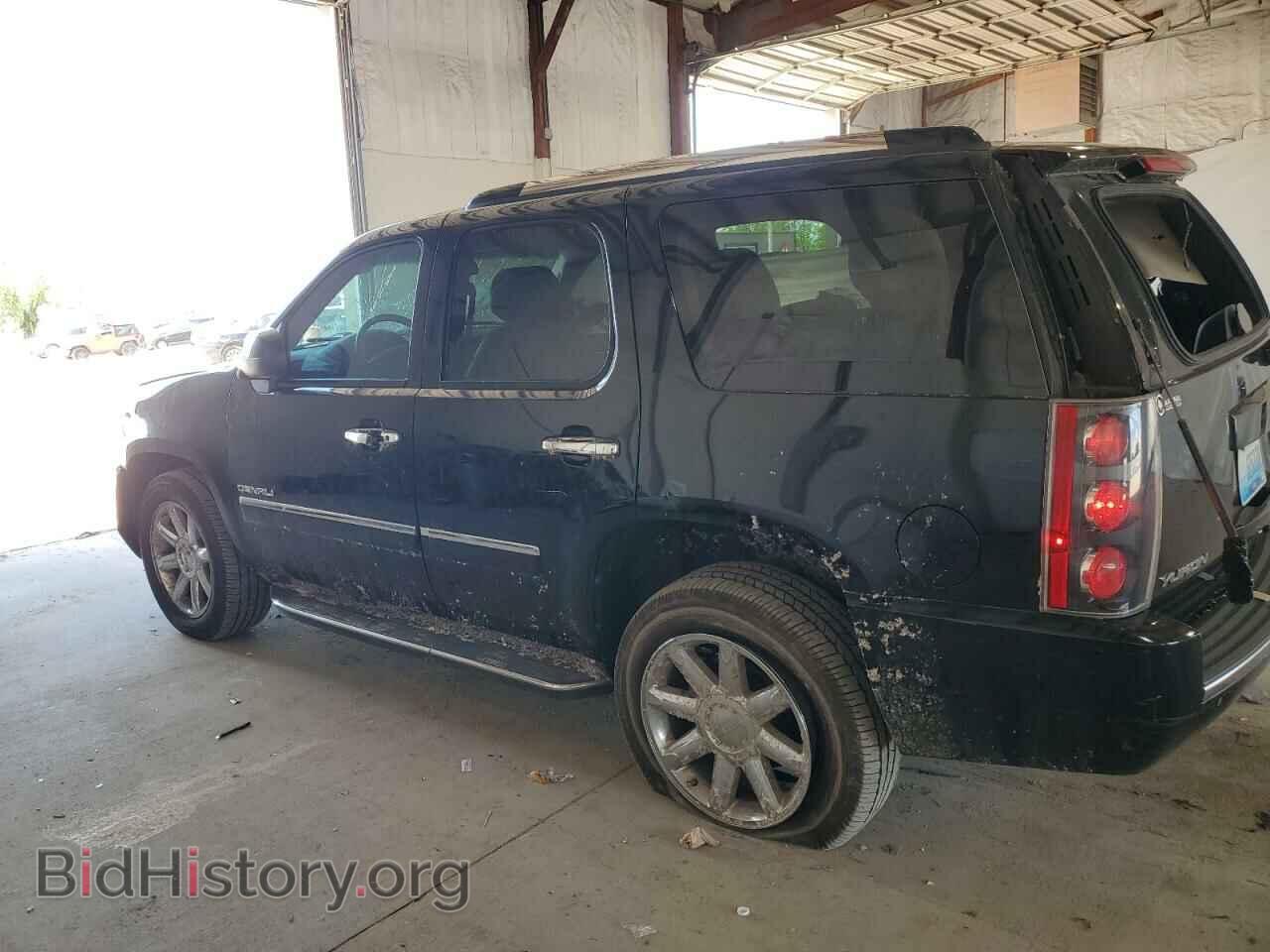 2013 GMC YUKON - VIN: 1GKS2EEF1DR138357 - Фото 2