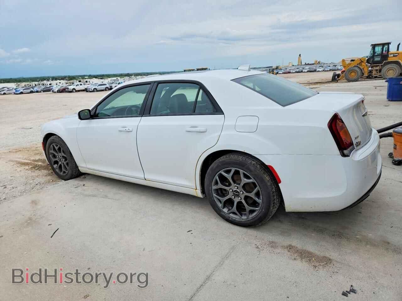 2017 CHRYSLER 300 - VIN: 2C3CCAGG0HH651217 - Фото 2
