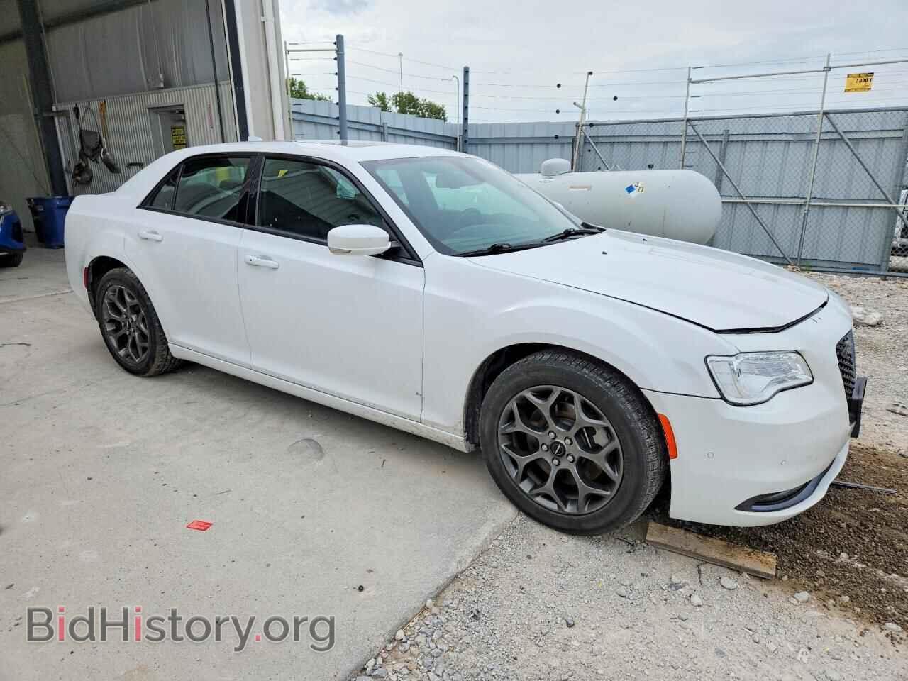 2017 CHRYSLER 300 - VIN: 2C3CCAGG0HH651217 - Фото 4