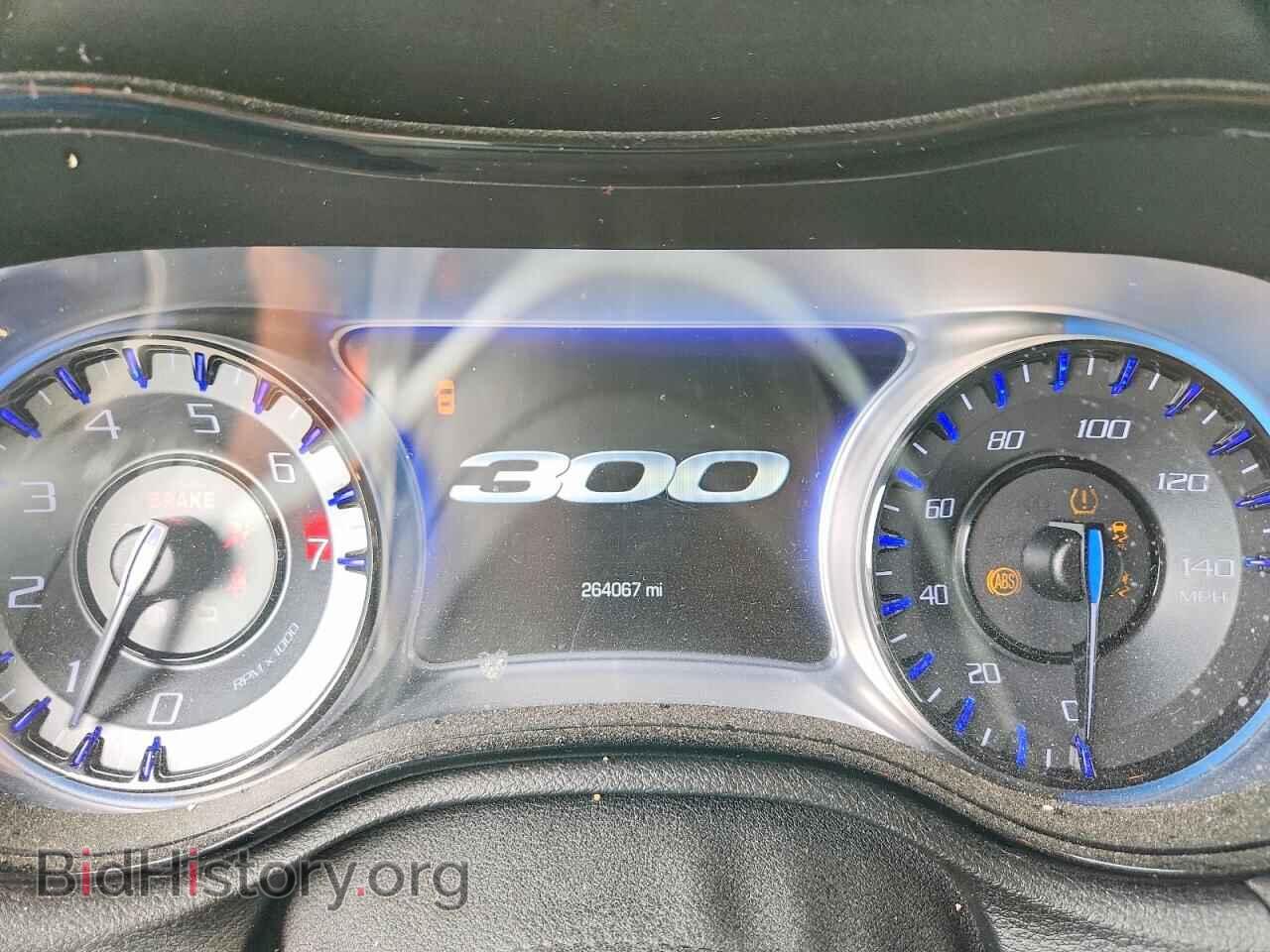2017 CHRYSLER 300 - VIN: 2C3CCAGG0HH651217 - Фото 9