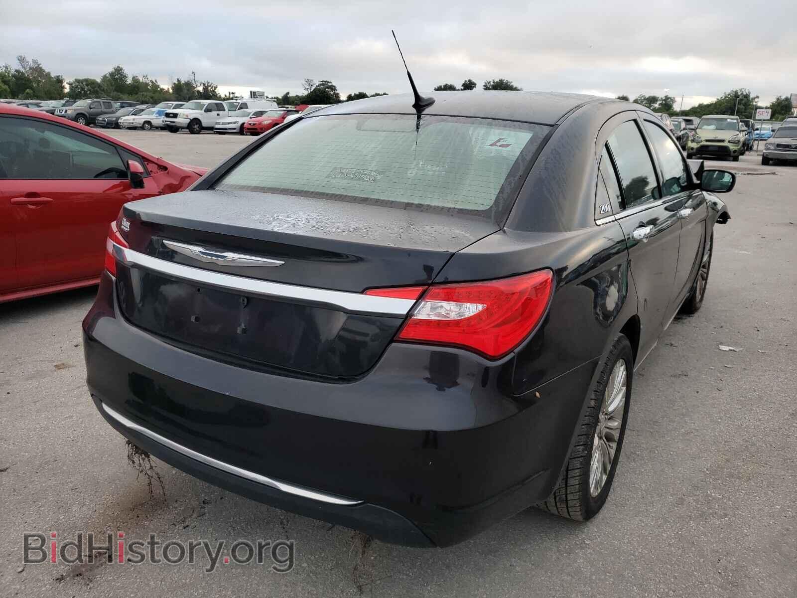 2011 CHRYSLER 200 - VIN: 1C3BC2FG9BN505657 - Photo 4