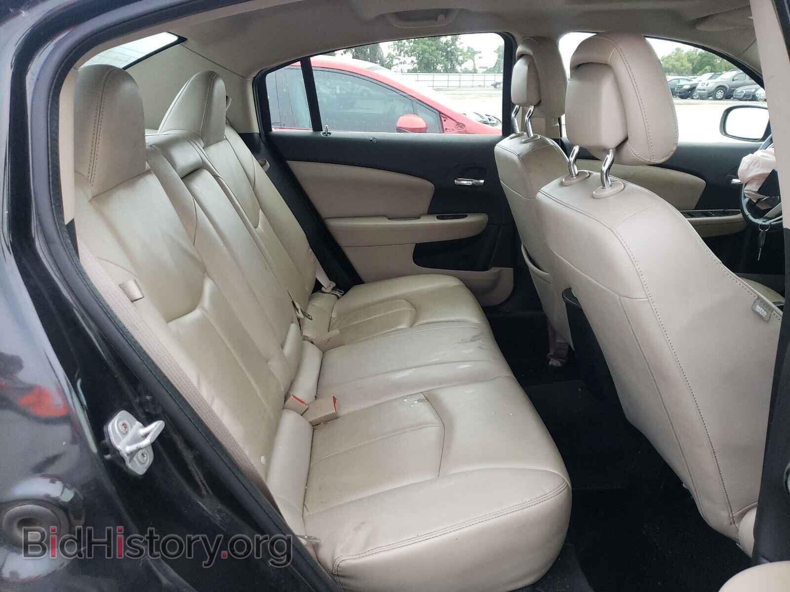 2011 CHRYSLER 200 - VIN: 1C3BC2FG9BN505657 - Photo 6