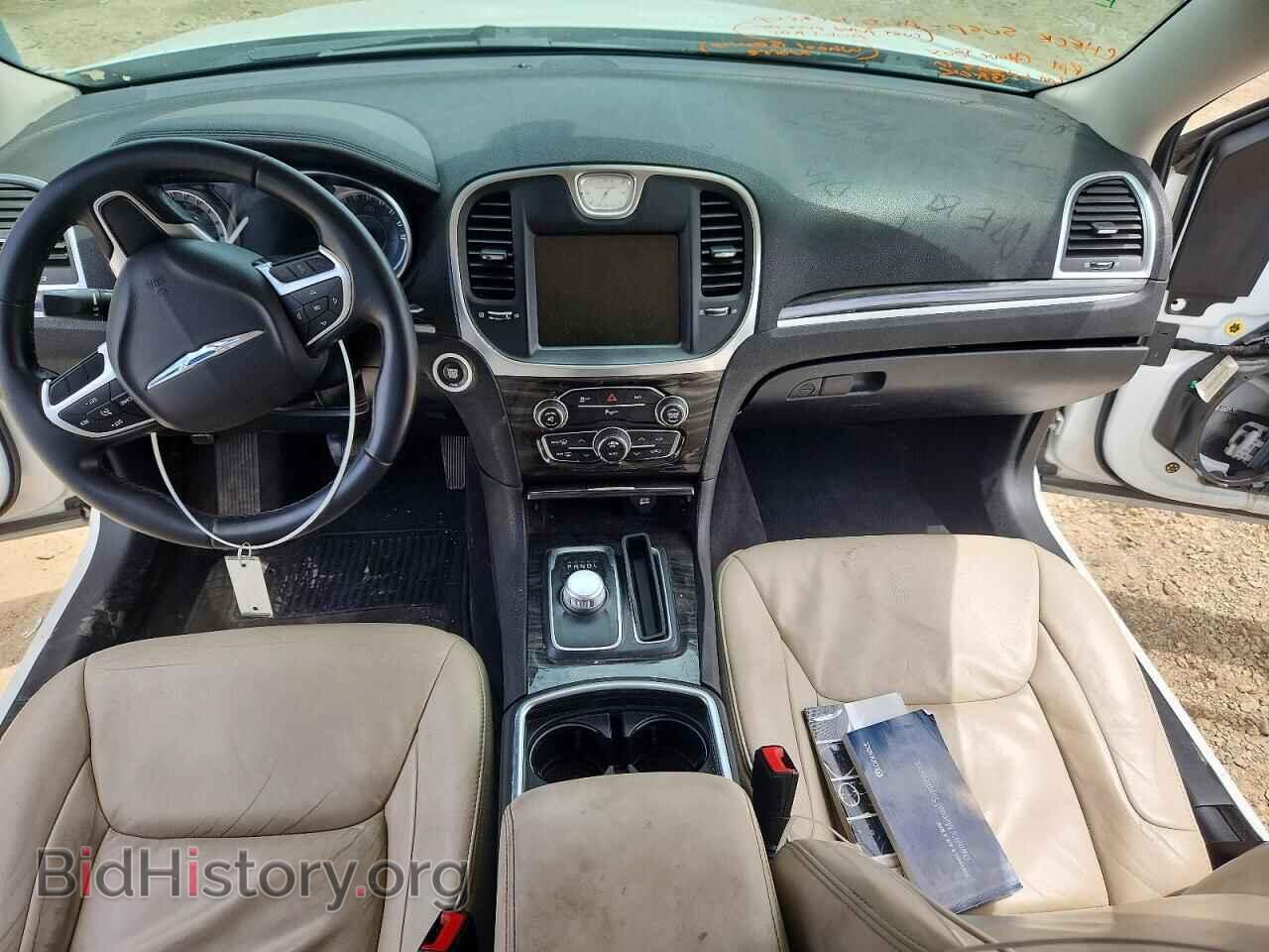 2016 CHRYSLER 300 - VIN: 2C3CCARG5GH329359 - Photo 8