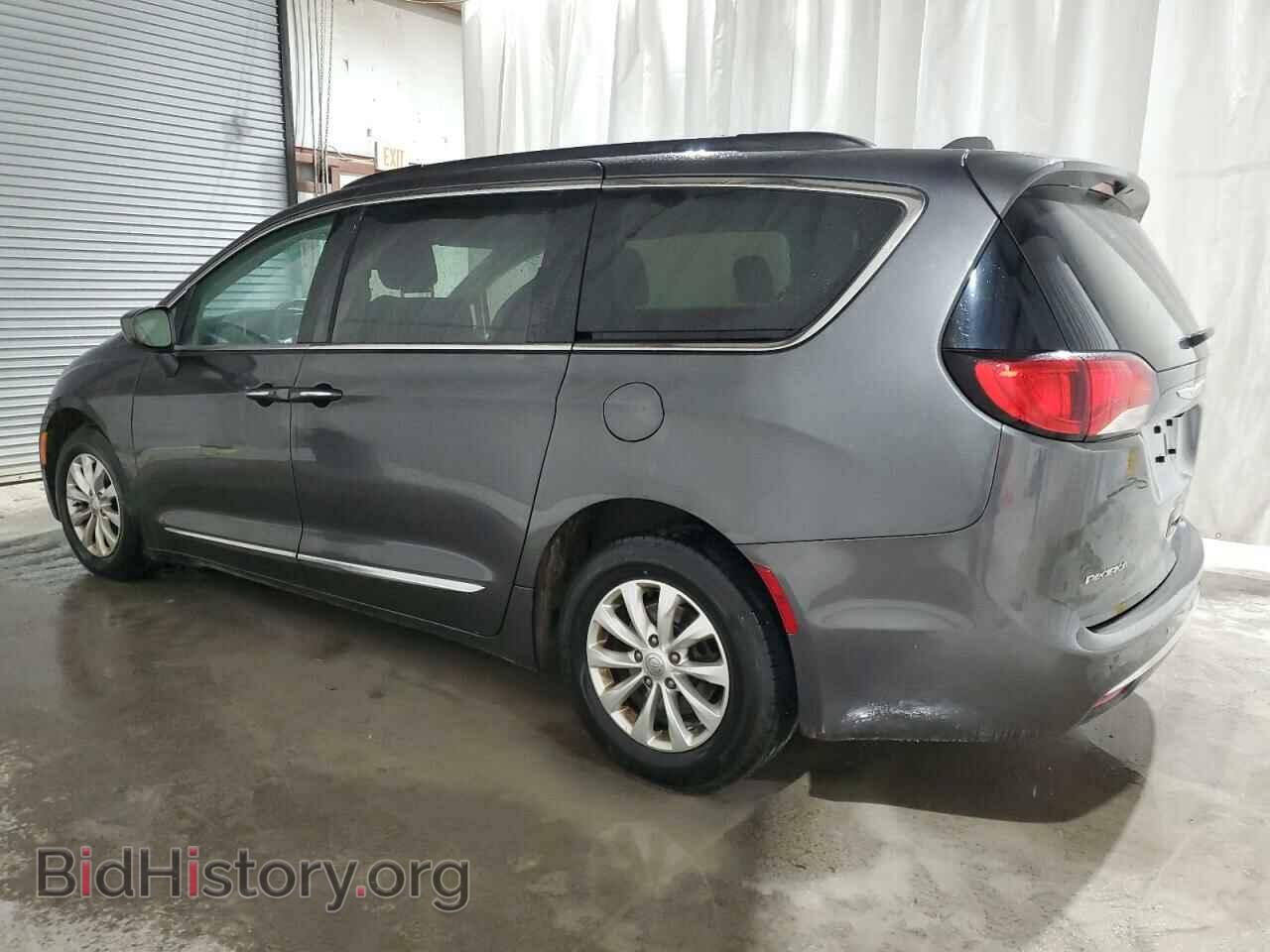 2017 CHRYSLER PACIFICA - VIN: 2C4RC1BG1HR515797 - Photo 2