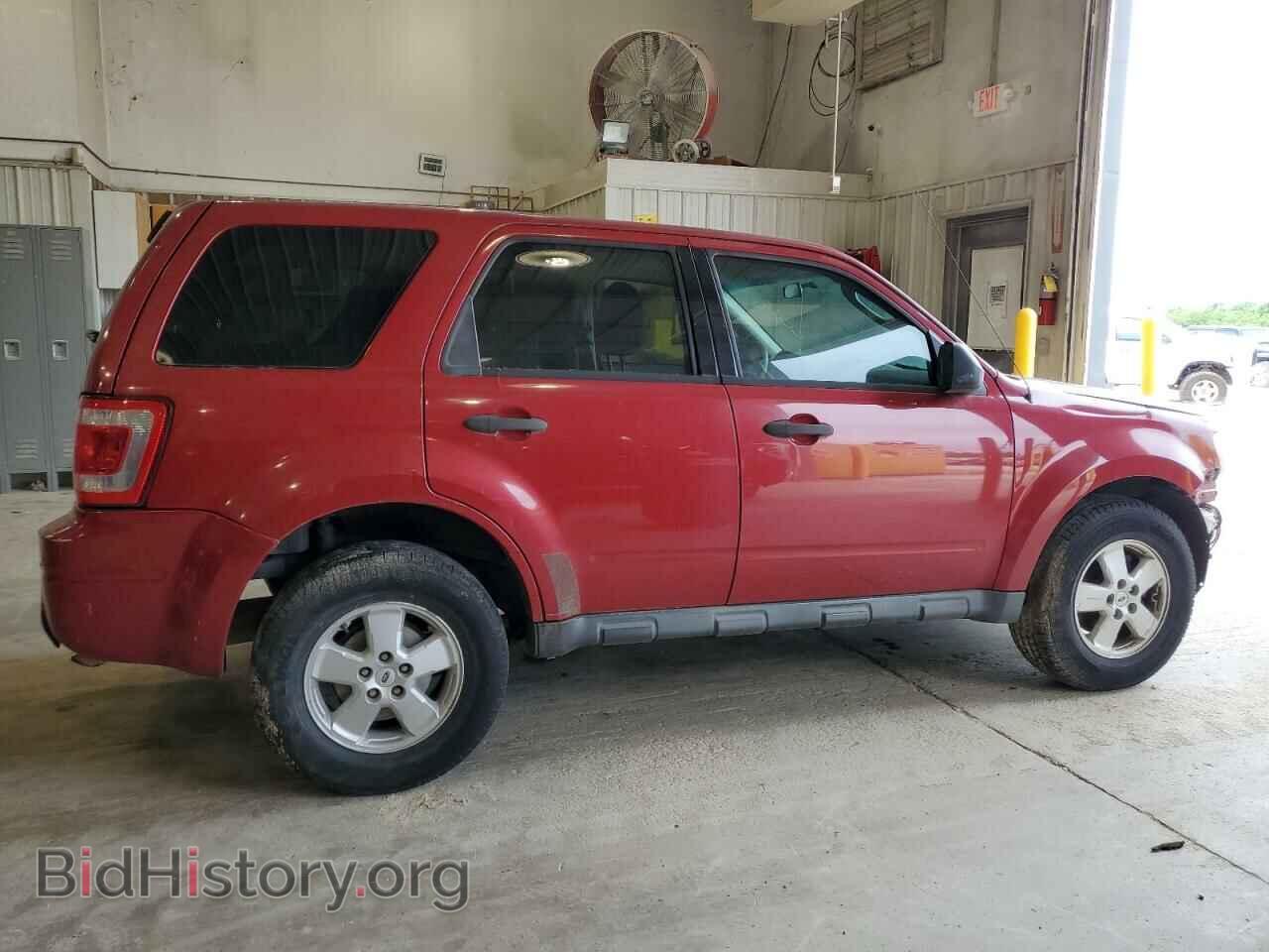 2011 FORD ESCAPE - VIN: 1FMCU0C78BKC53533 - Фото 3
