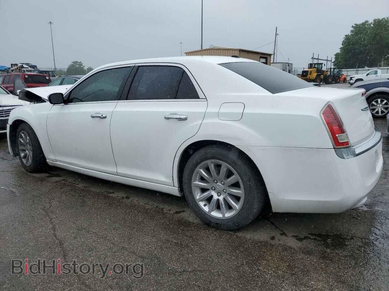 2011 CHRYSLER 300 - VIN: 2C3CA5CG4BH596104 - Фото 2