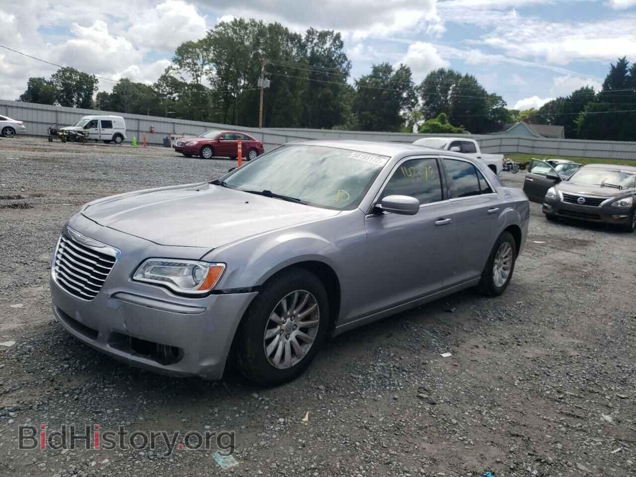 2014 CHRYSLER 300 - VIN: 2C3CCAAG6EH379664 - Фото 2