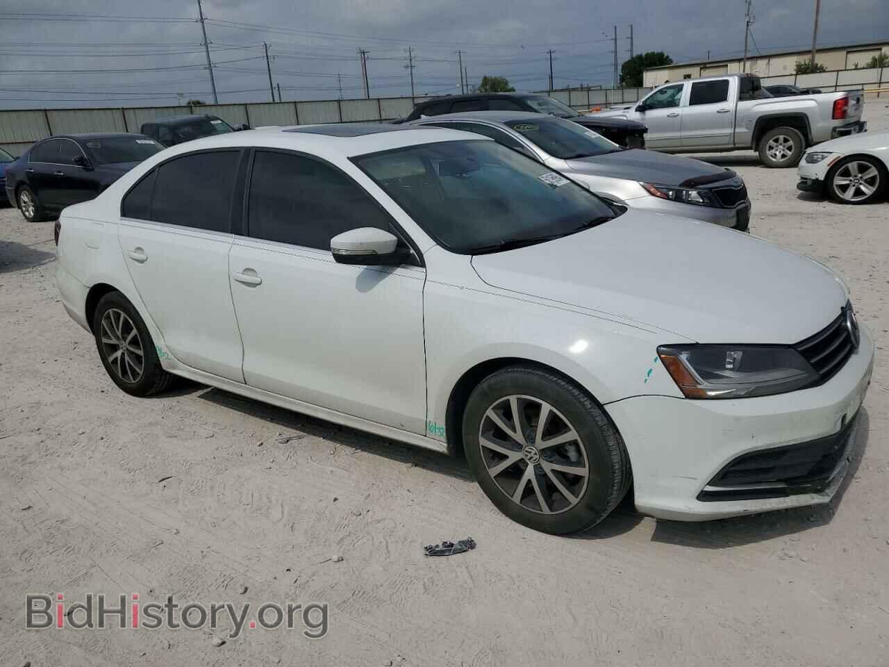 2017 VOLKSWAGEN JETTA - VIN: 3VWDB7AJ8HM380190 - Фото 4