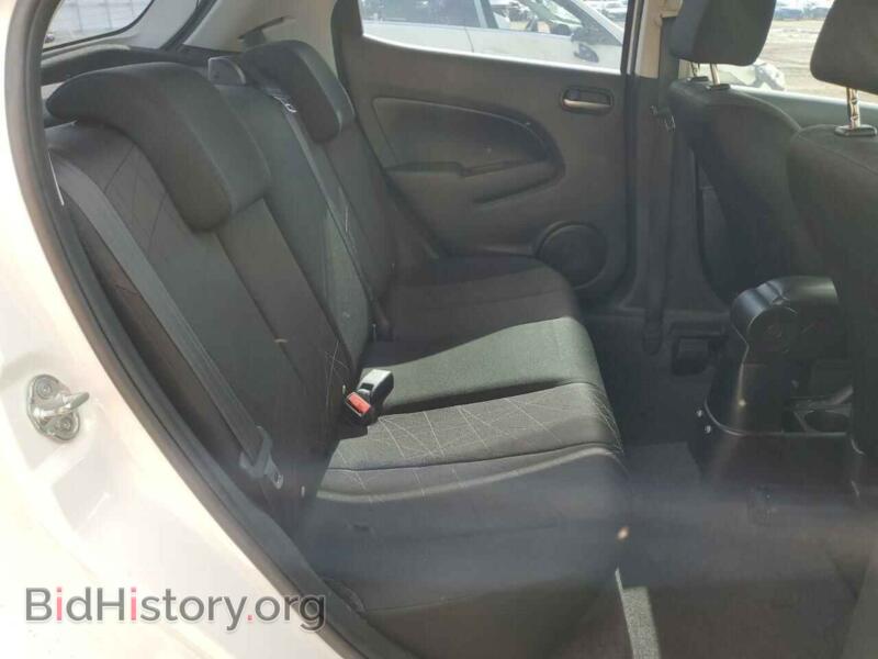 2013 Mazda 2 (VIN JM1DE1KY3D0164201) — фото 10 из 12