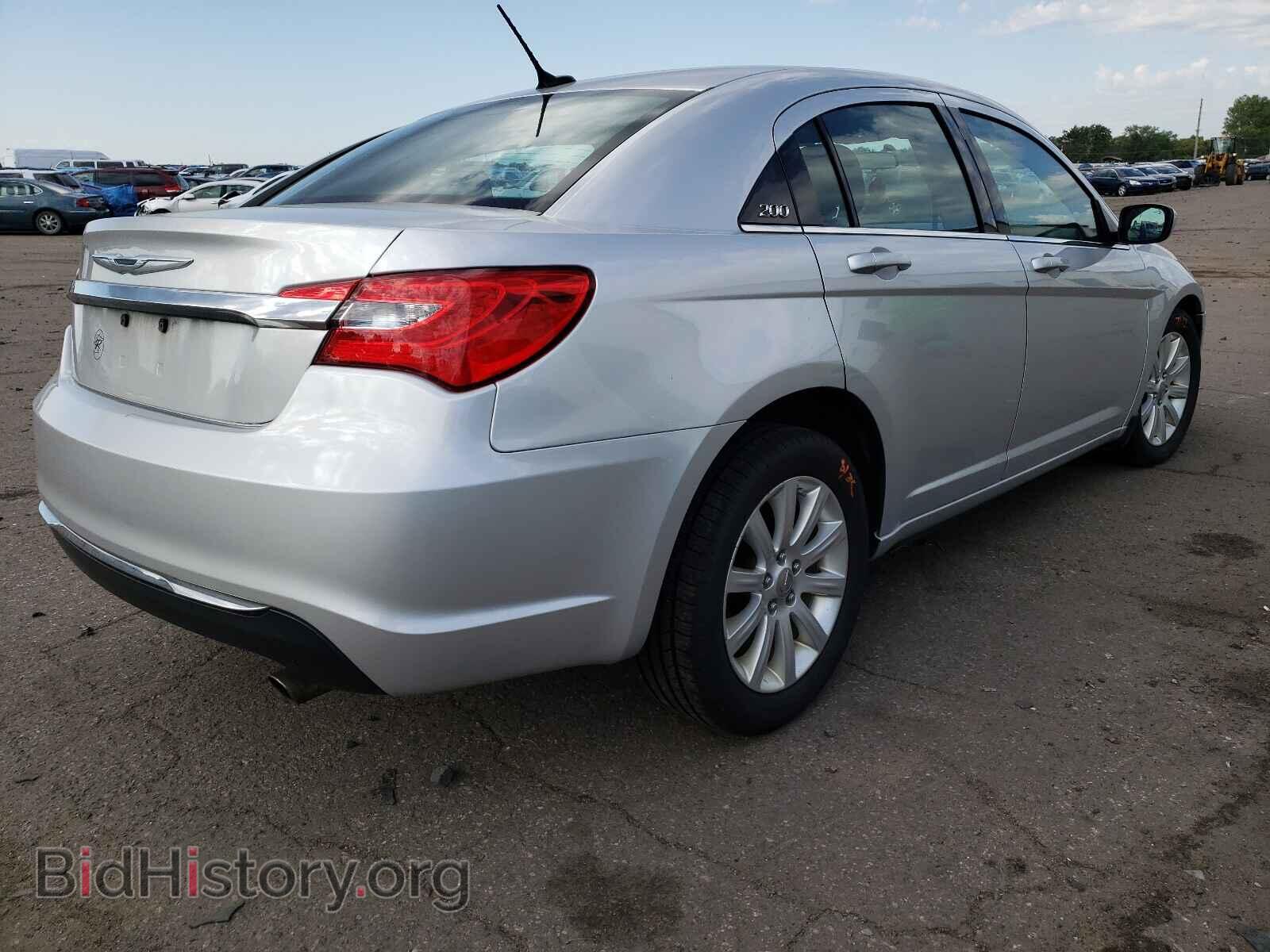 2011 CHRYSLER 200 - VIN: 1C3BC1FB3BN555002 - Фото 4