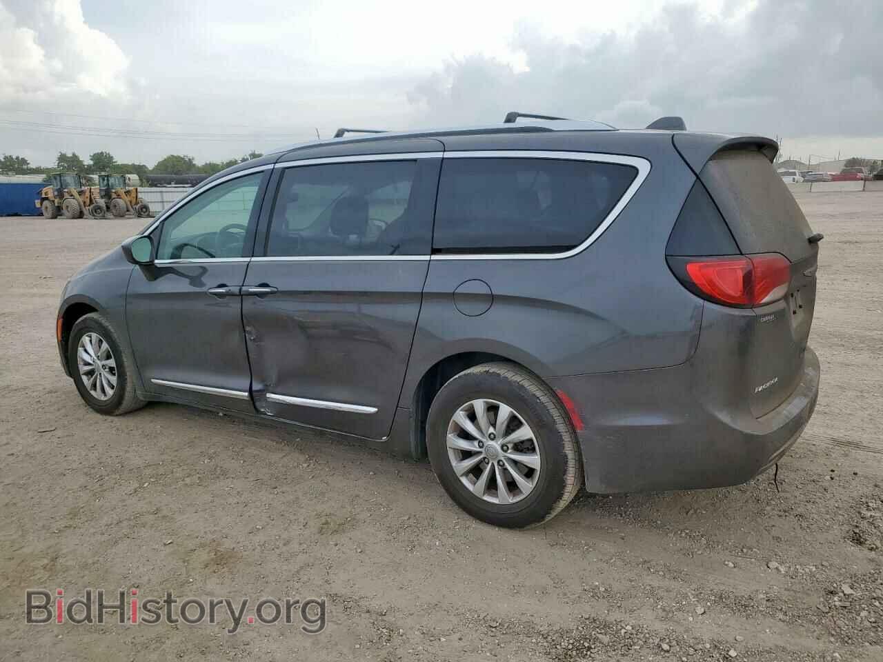 2018 CHRYSLER PACIFICA - VIN: 2C4RC1BG7JR256822 - Фото 2