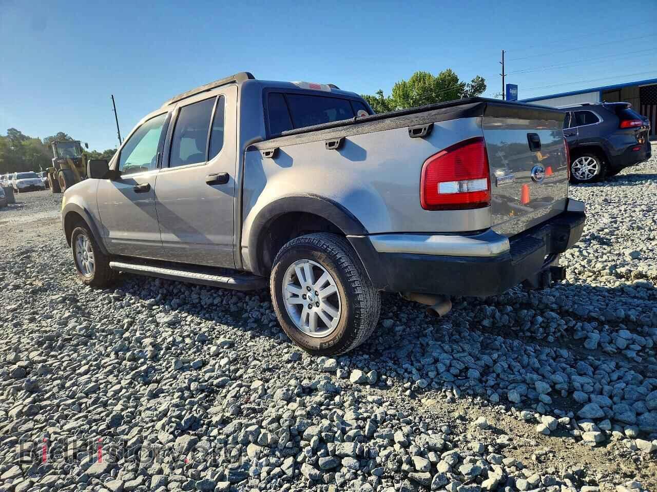 2008 FORD EXPLORER - VIN: 1FMEU31E98UA81473 - Фото 2