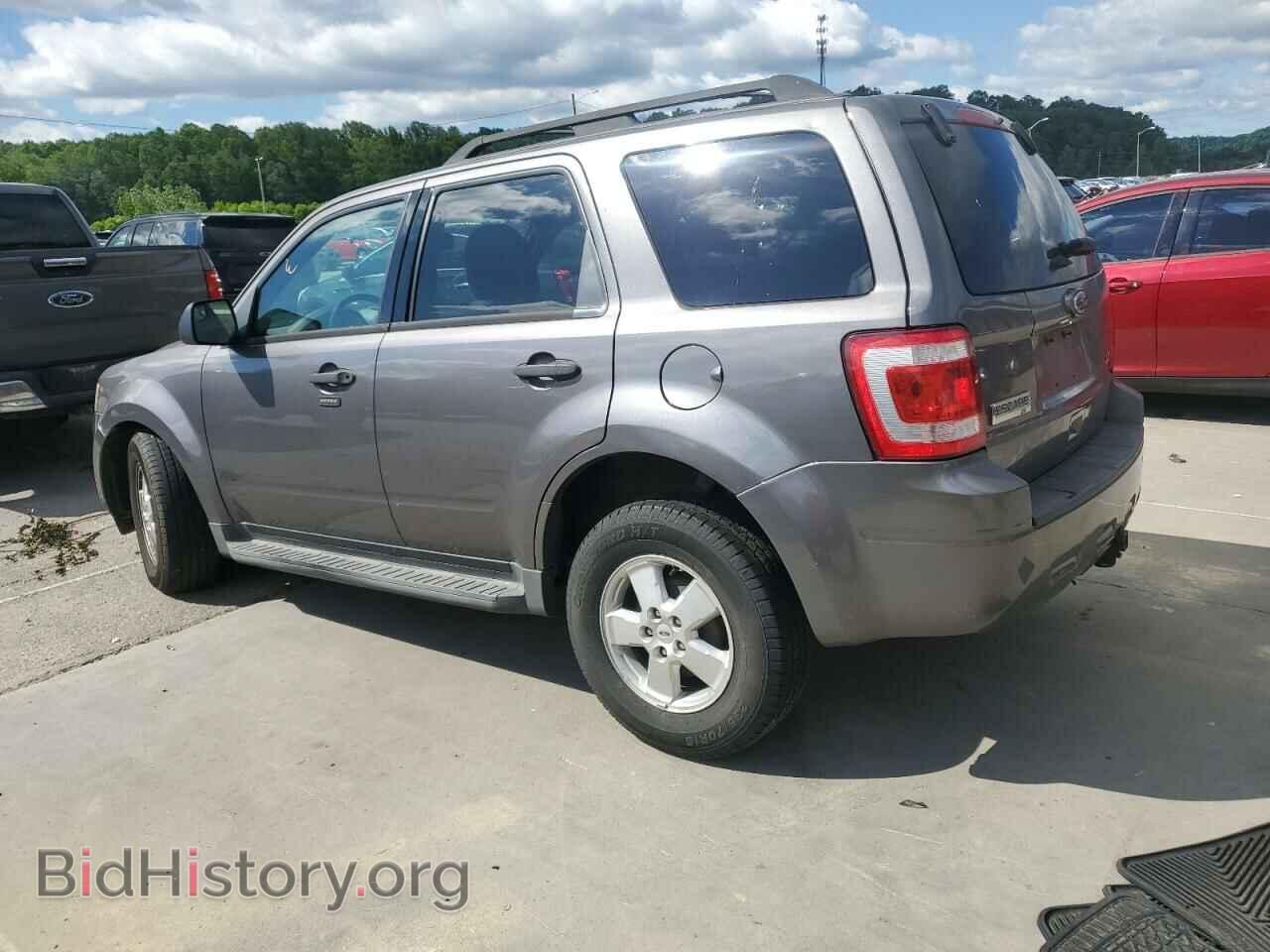 2011 FORD ESCAPE - VIN: 1FMCU9DG8BKB02212 - Фото 2