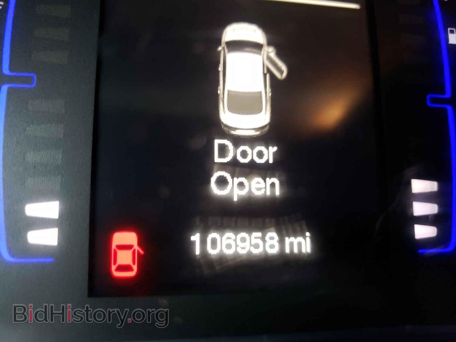 2015 CHRYSLER 200 - VIN: 1C3CCCAB9FN699411 - Фото 8