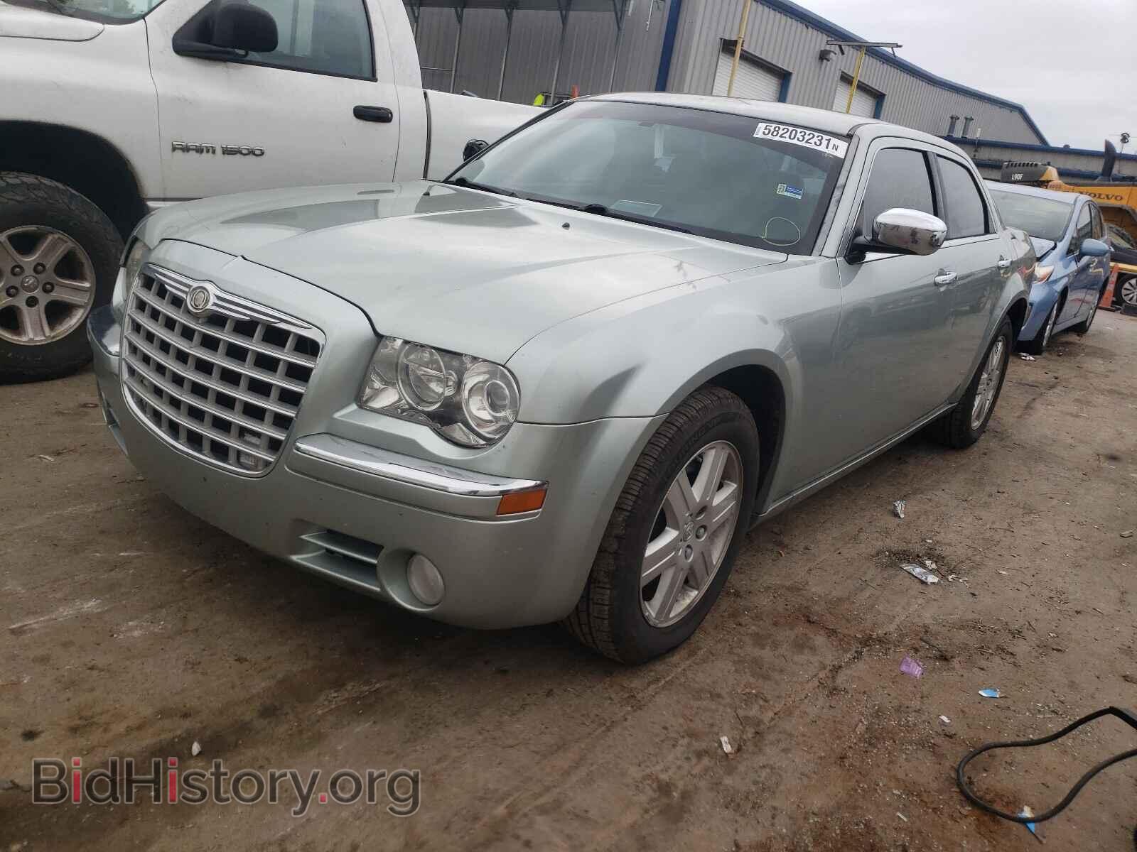 2006 CHRYSLER 300 - VIN: 2C3KK63H96H261854 - Фото 2