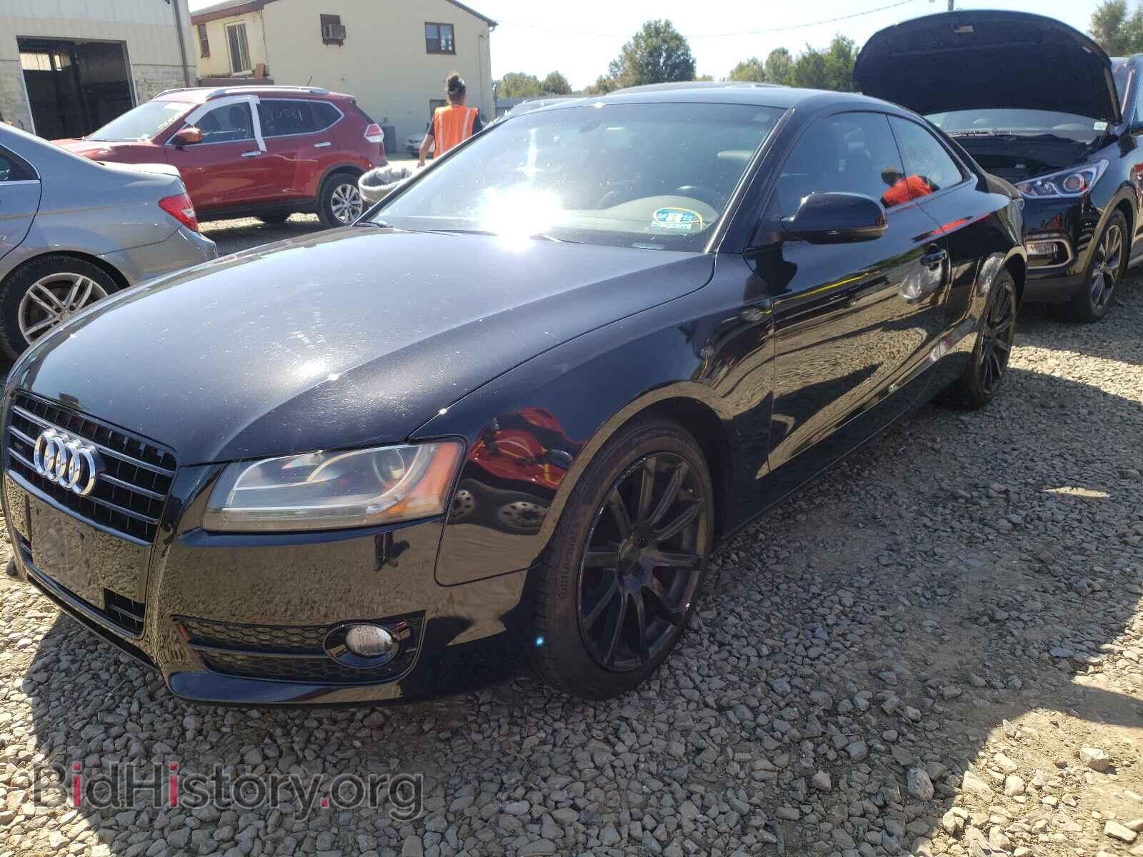 2011 AUDI A5 - VIN: WAULFAFR6BA039984 - Фото 2