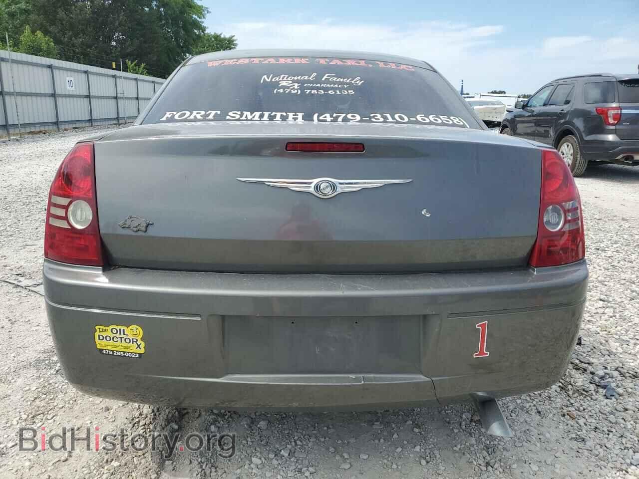 2009 CHRYSLER 300 - VIN: 2C3KA43D69H615080 - Фото 6