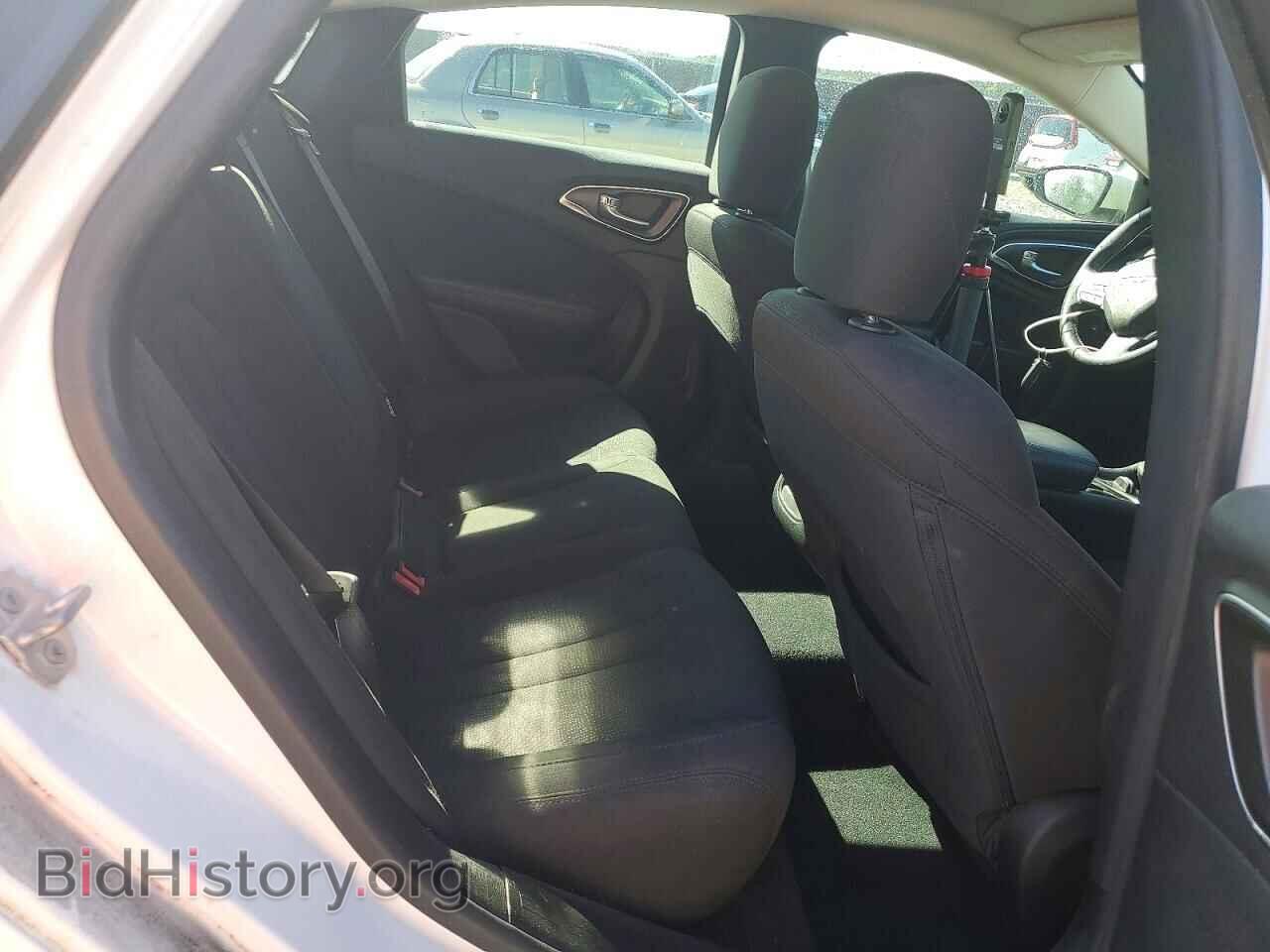 2016 CHRYSLER 200 - VIN: 1C3CCCAB0GN154196 - Фото 10