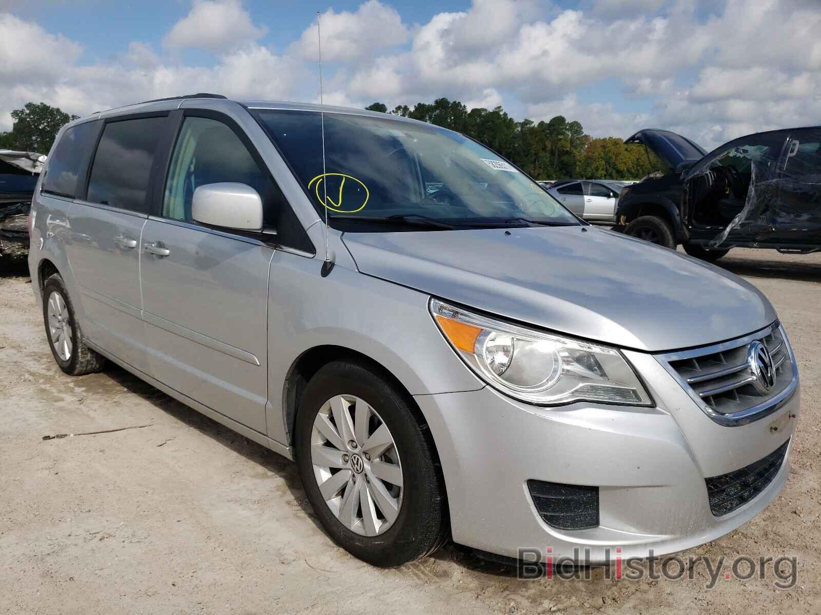 Photo 2C4RVACG8CR120422 - VOLKSWAGEN ROUTAN 2012