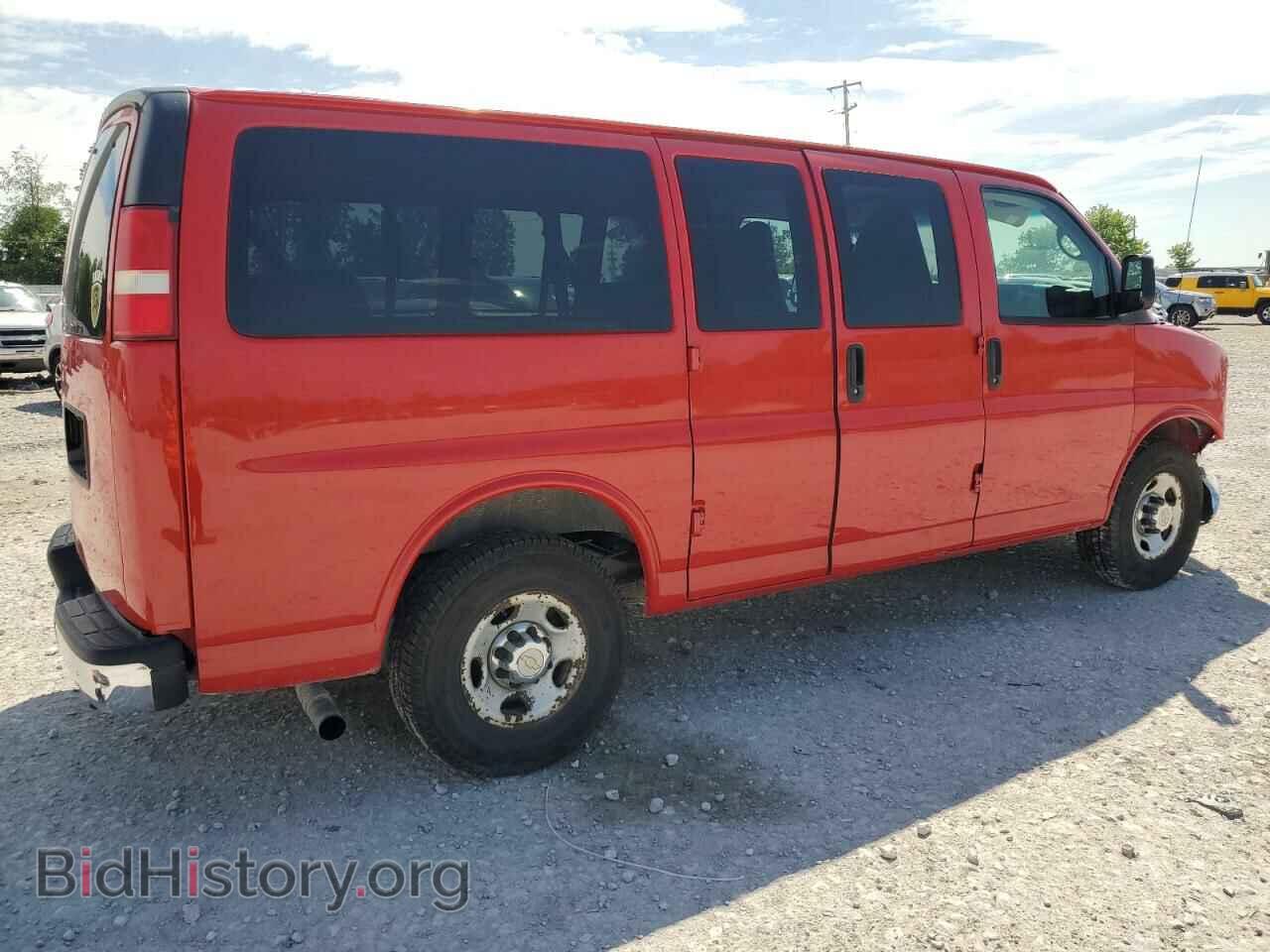 2011 CHEVROLET EXPRESS - VIN: 1GAWGRFG4B1173654 - Фото 3