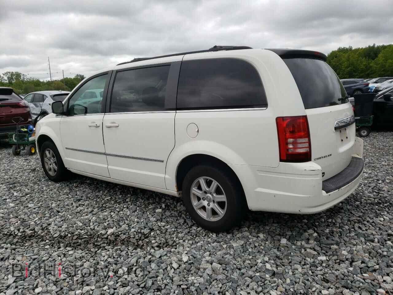 2010 CHRYSLER MINIVAN - VIN: 2A4RR5D12AR467970 - Фото 2