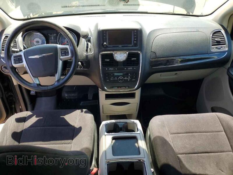 2011 Chrysler MINIVAN (VIN 2A4RR5DG4BR716520) — photo 8 of 13