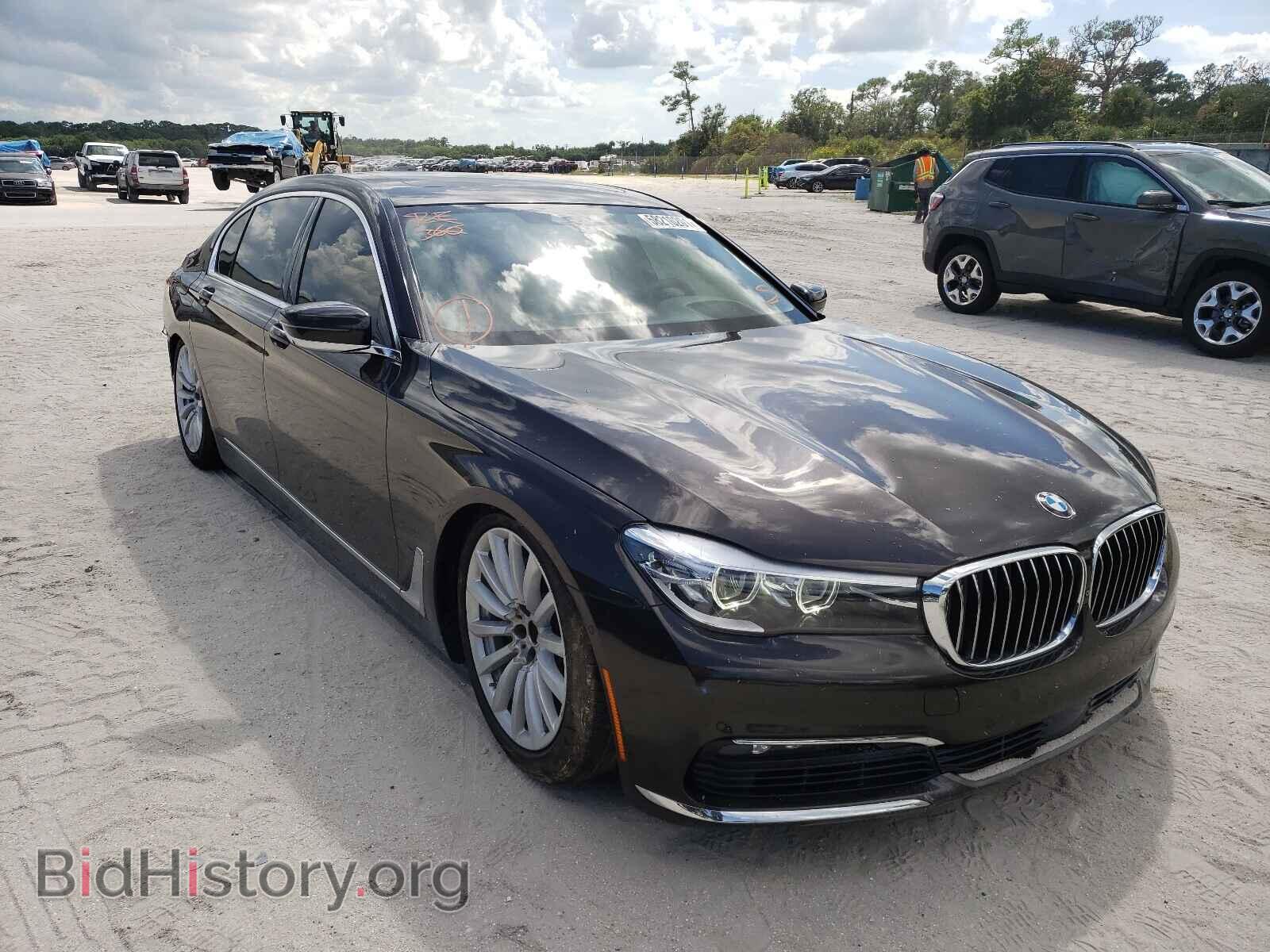Фотография WBA7E2C37HG740727 - BMW 7 SERIES 2017