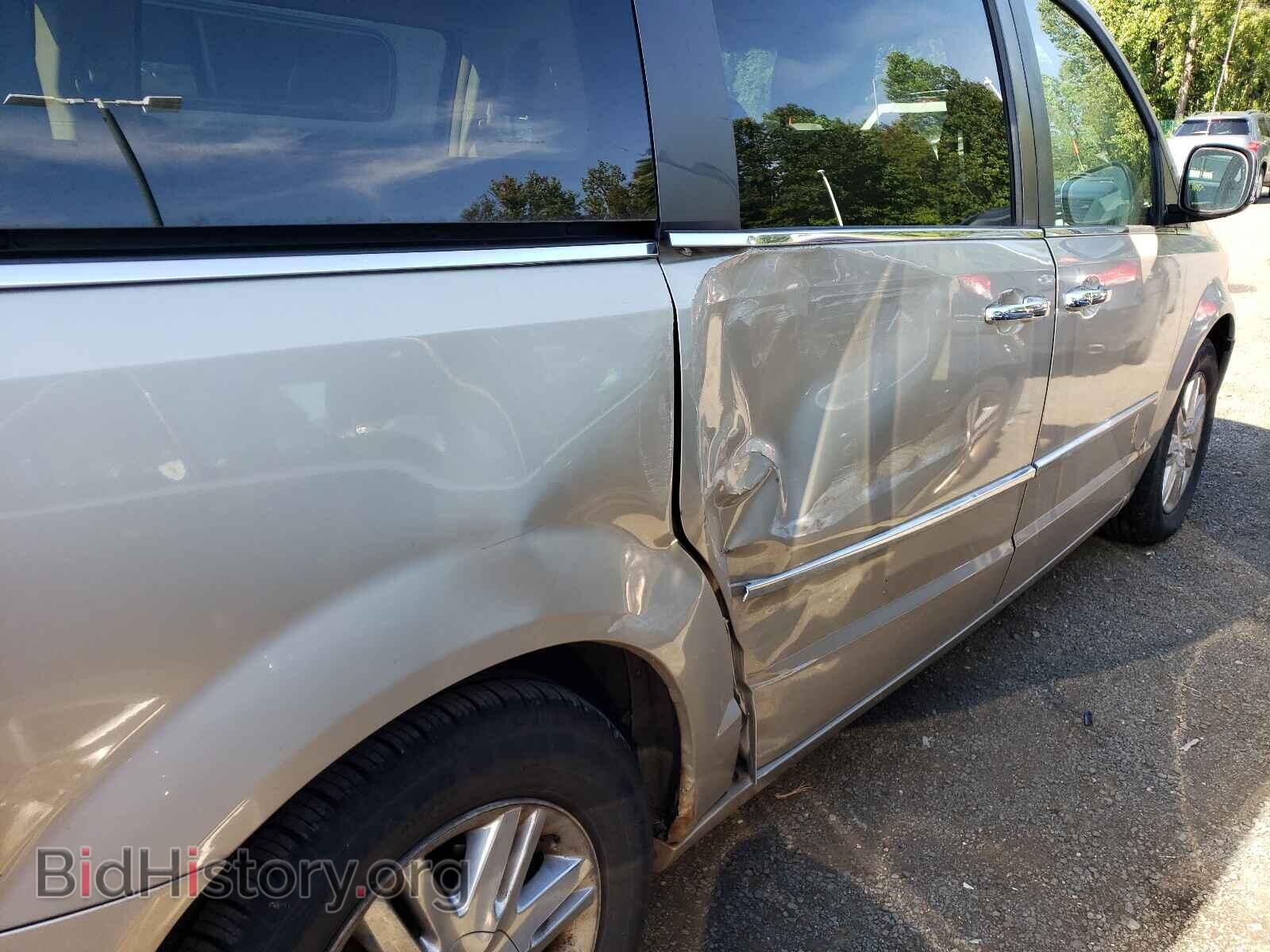 2008 CHRYSLER MINIVAN - VIN: 2A8HR64X78R719050 - Фото 9
