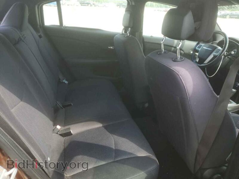 2013 Chrysler 200 (VIN 1C3CCBBG9DN743005) — фото 10 из 12