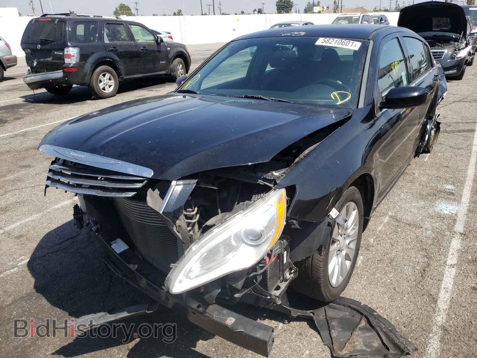 2014 CHRYSLER 200 - VIN: 1C3CCBAB7EN197358 - Фото 2