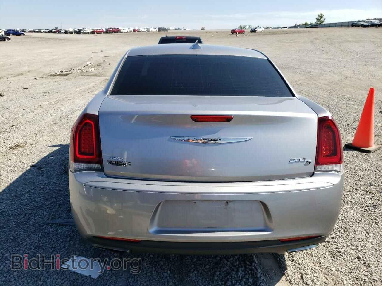 2016 CHRYSLER 300 - VIN: 2C3CCAGGXGH183012 - Фото 6