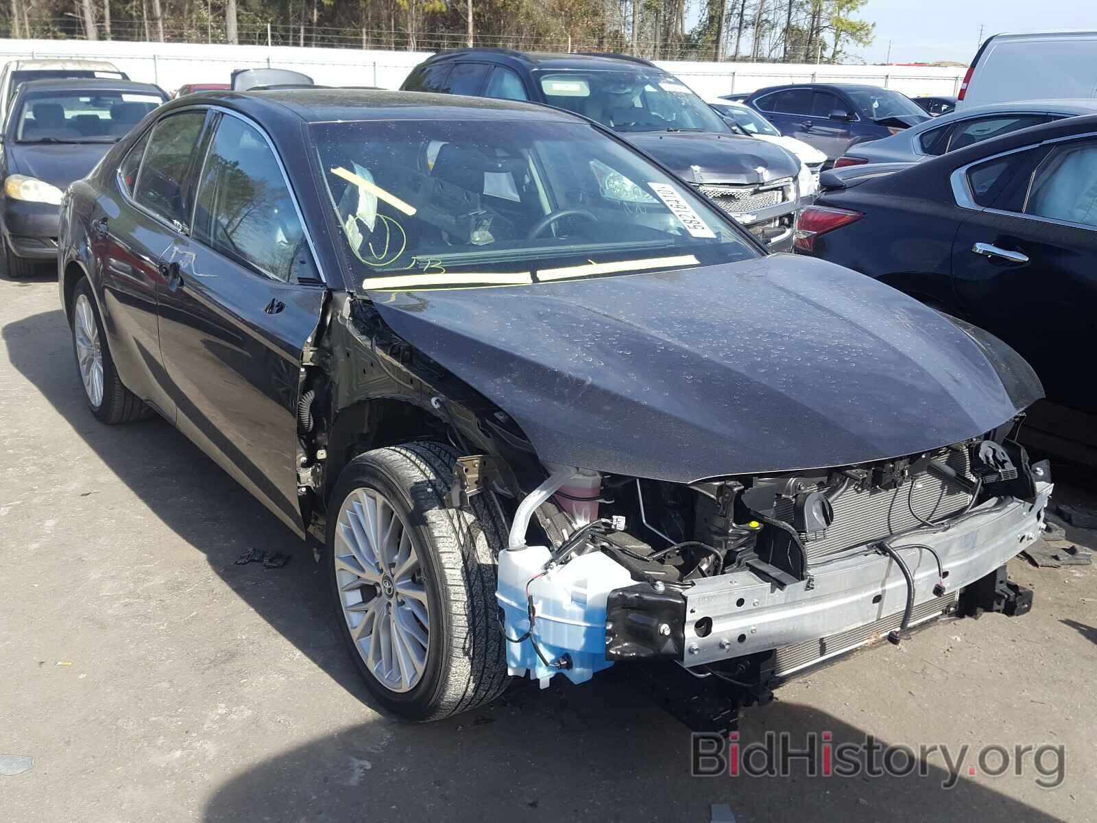 Photo 4T1B11HK8JU027664 - TOYOTA CAMRY 2018